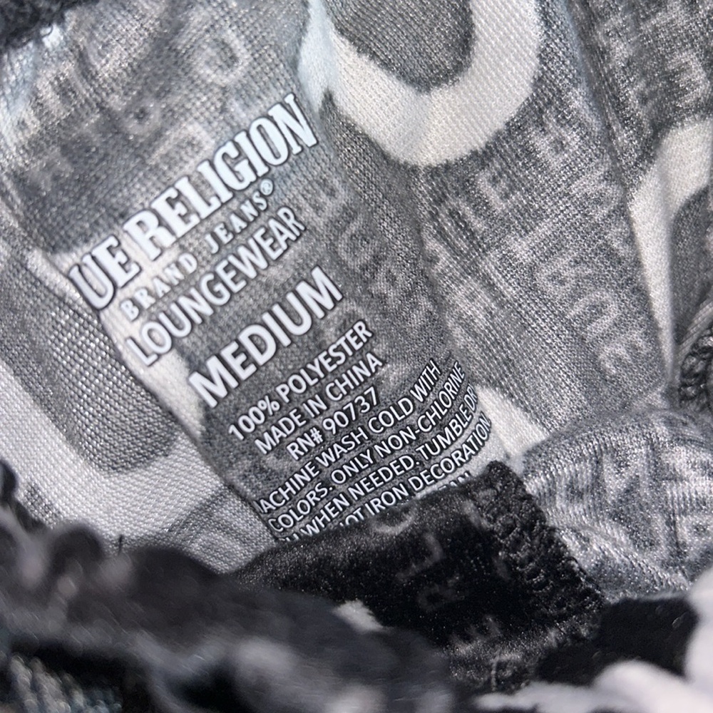 True Religion - Picture 5 of 6